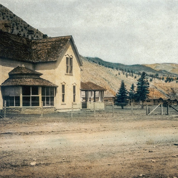 2220 hr wason ranch house  c1920